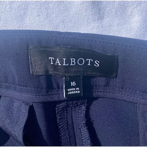 Talbots Classic Black Tapered Pleated Slacks - Picture 6 of 7